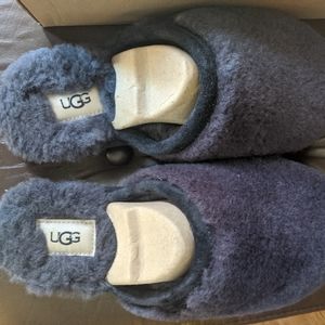 Ugg Fluffette Slipper in True Navy